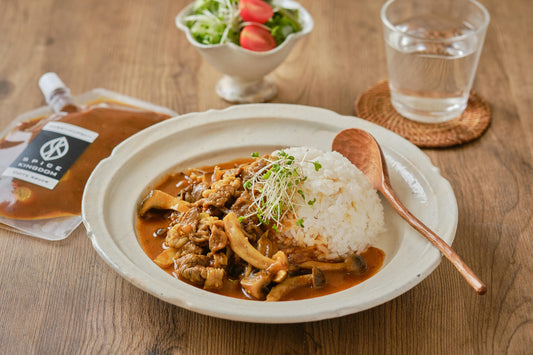 牛もも肉といろいろキノコのカレー