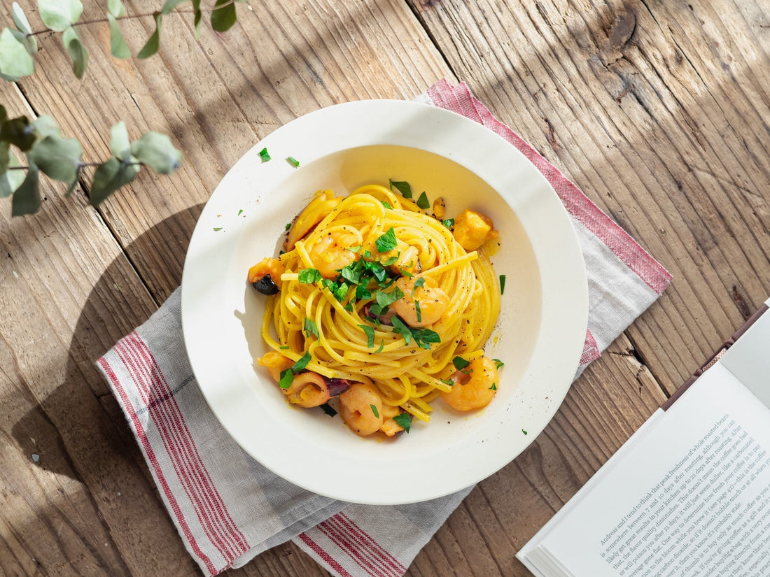 小エビとタコとイカのカレークリームパスタ